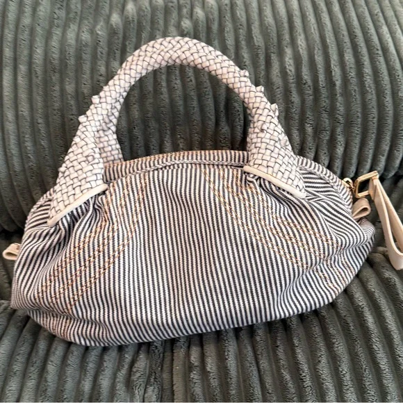 Authentic Fendi Spy Bag Denim Y2K Limited Edition | Like New + OG Dust Bag - Picture 7 of 14